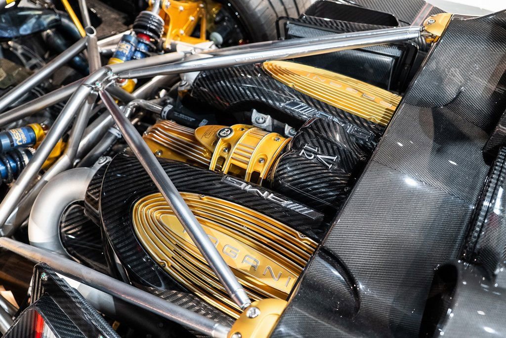 Used 2017 Pagani Huayra image 44