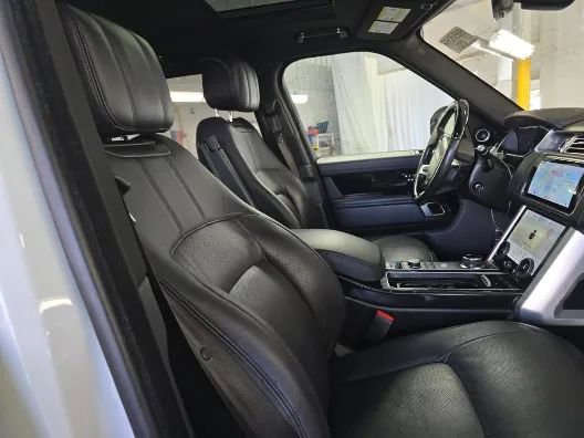 Used 2019 Land Rover Range Rover HSE AWD/4WD image 8