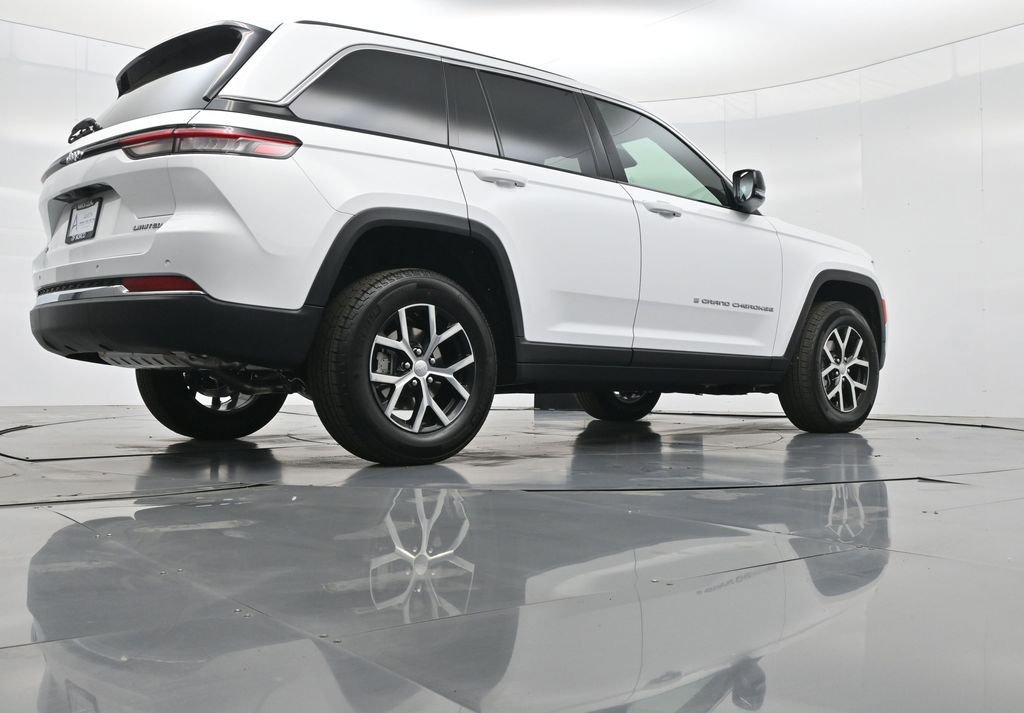 New 2025 Jeep Grand Cherokee Limited image 48