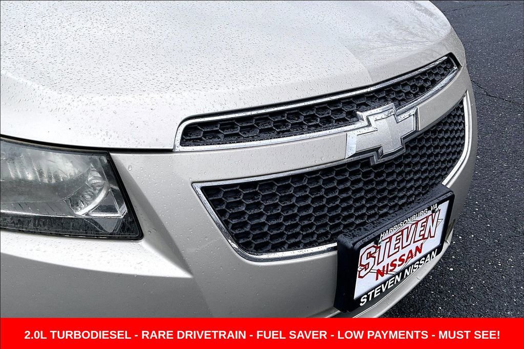 Used 2014 Chevrolet Cruze Diesel image 30