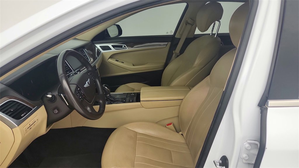 Used 2016 Hyundai Genesis 3.8 w/ Option Group 02 image 17