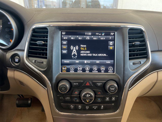 Used 2018 Jeep Grand Cherokee Overland RWD image 22