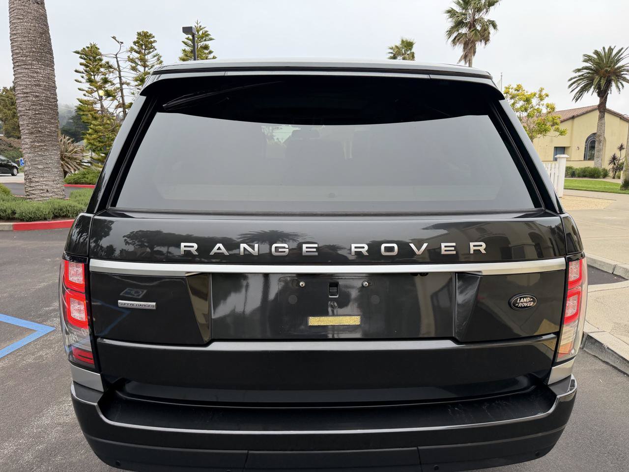 Used 2014 Land Rover Range Rover Supercharged AWD/4WD image 16