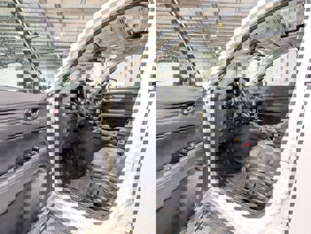New 2025 MAZDA CX-5 AWD 2.5 S w/ Premium Plus Pkg image 14