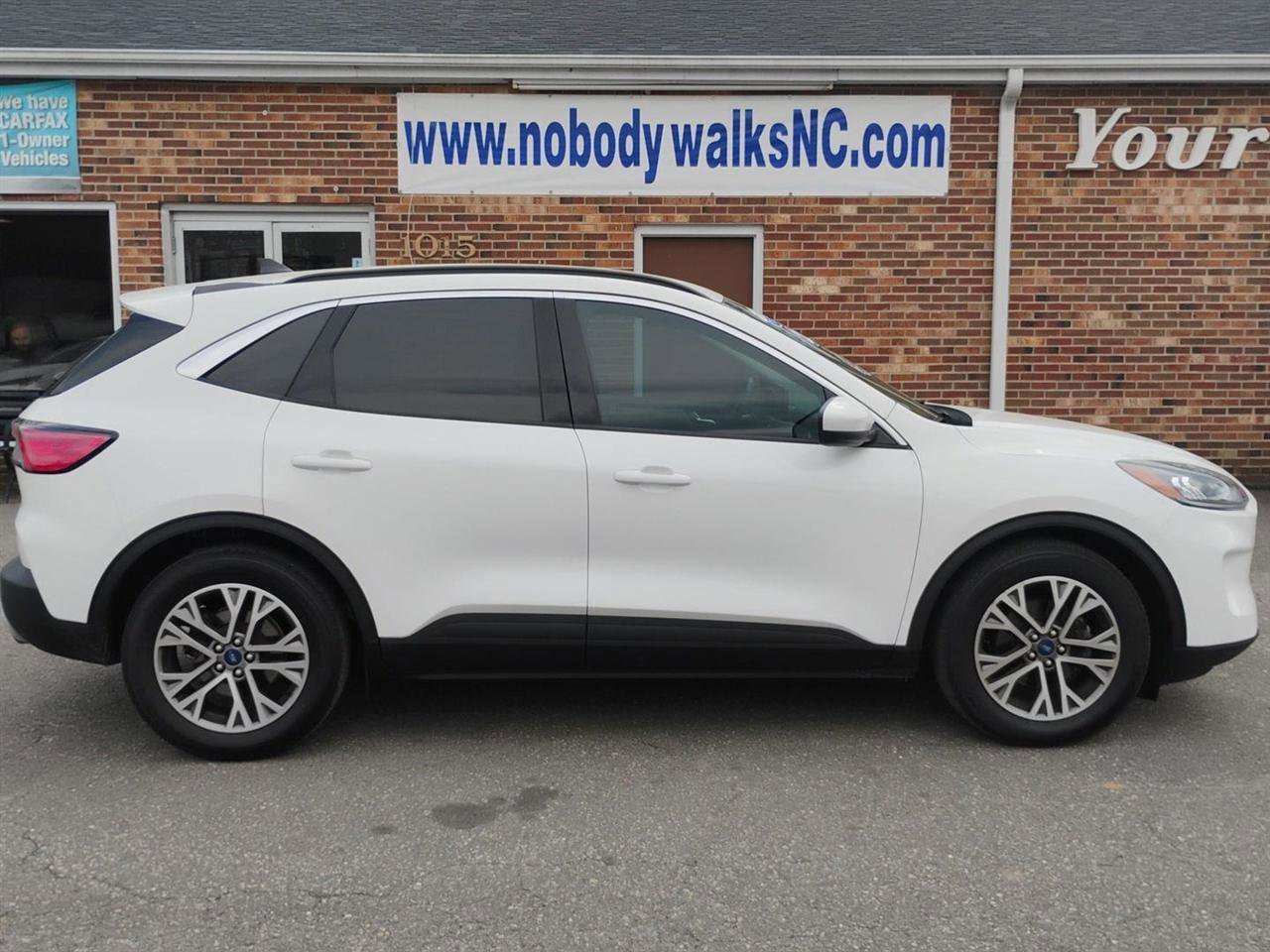 Used 2022 Ford Escape SEL w/ Technology Package image 4