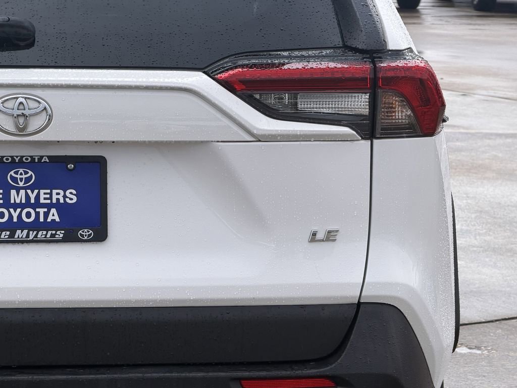 Used 2025 Toyota RAV4 LE FWD image 9