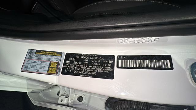 Used 2024 Kia Forte LXS image 39