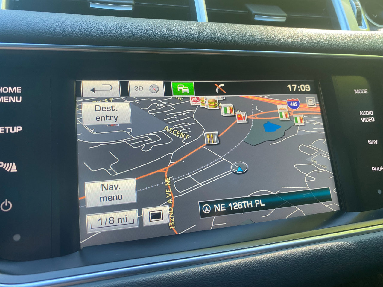 Used 2015 Land Rover Range Rover Sport HSE image 19