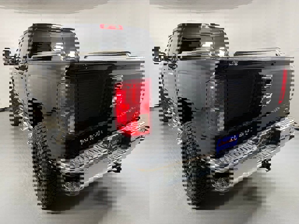 Used 2017 Chevrolet Silverado 1500 LTZ image 12