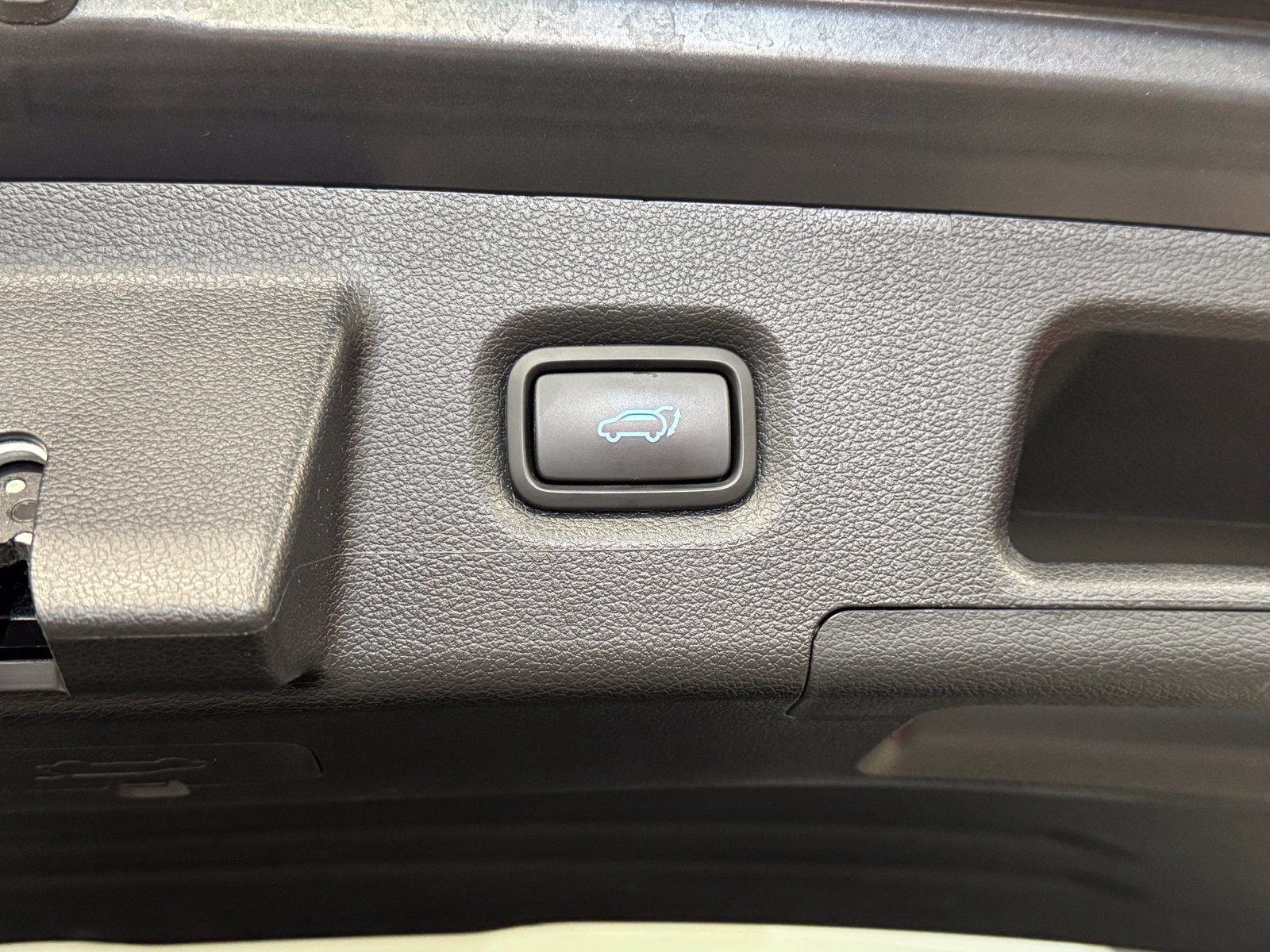 Used 2023 Hyundai Santa Fe SEL FWD image 46