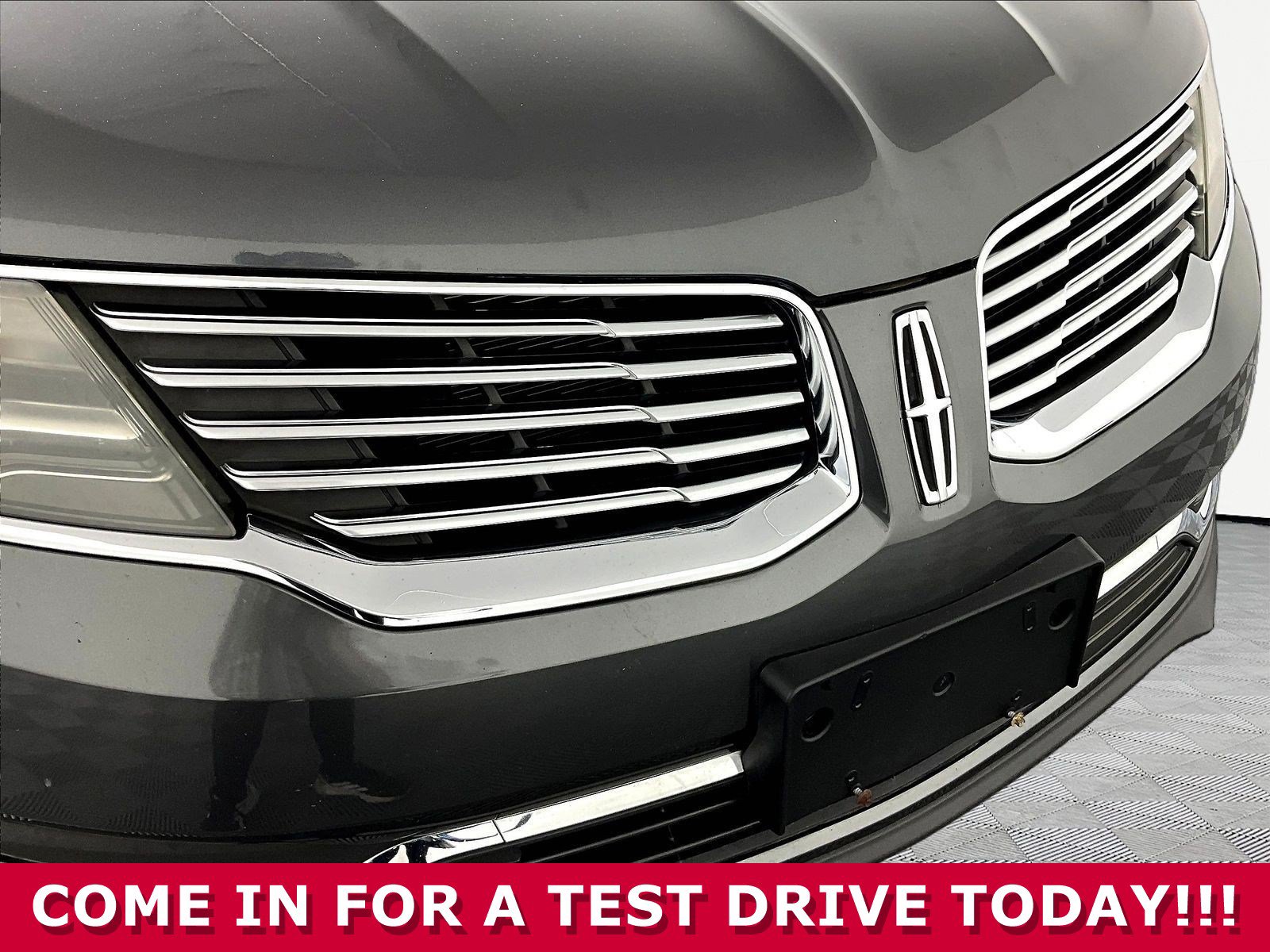 Used 2018 Lincoln MKX Select w/ Select Plus Package AWD/4WD image 33