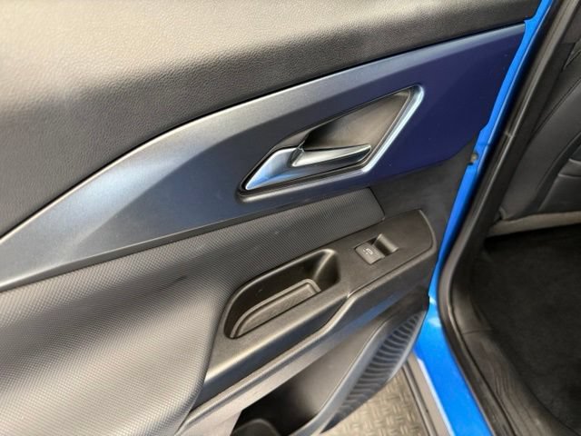 Used 2024 Chevrolet Equinox EV LT w/ LPO, Trailering Package FWD image 20