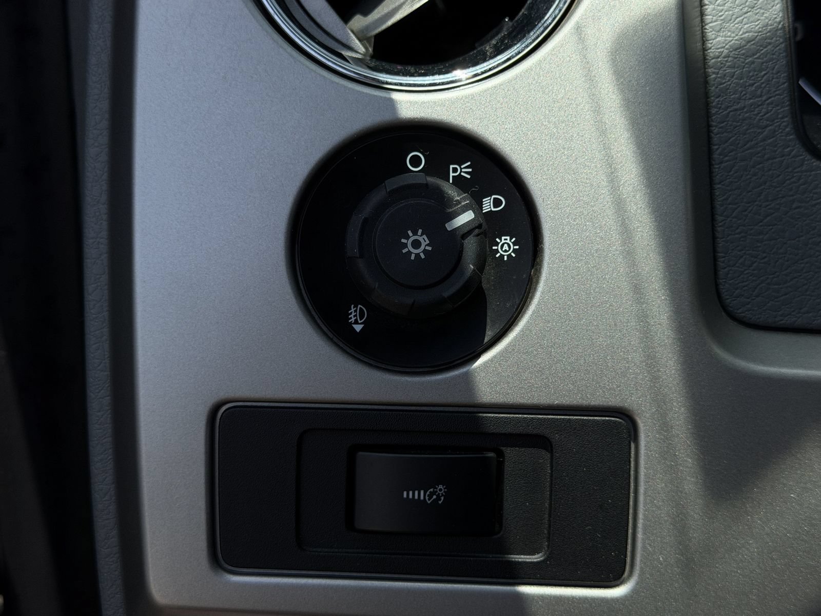 Used 2013 Ford F150 Lariat w/ Luxury Equipment Group AWD/4WD image 25