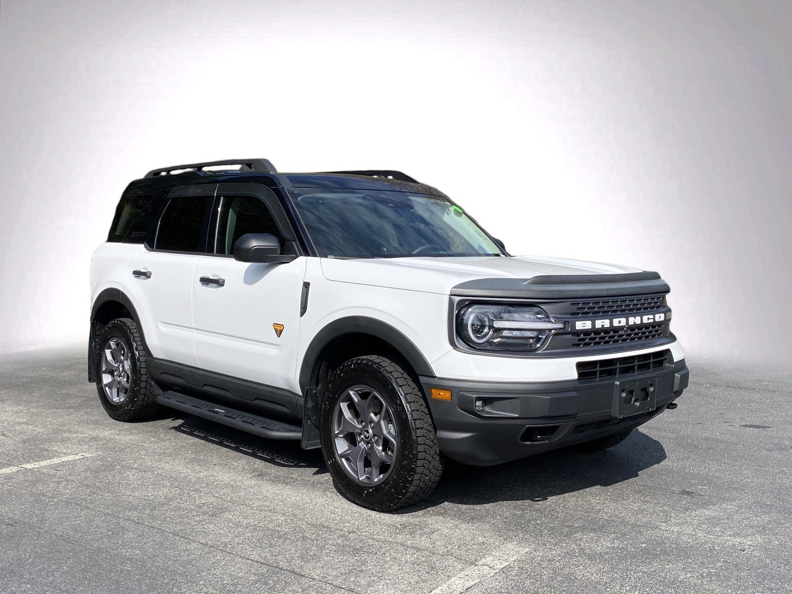 Used 2022 Ford Bronco Sport Badlands image 2