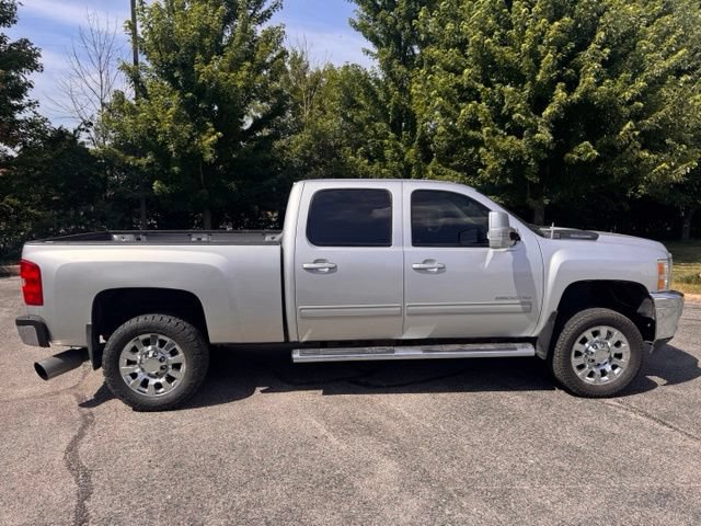 Used 2014 Chevrolet Silverado 3500 LTZ w/ LTZ Plus Package AWD/4WD image 2