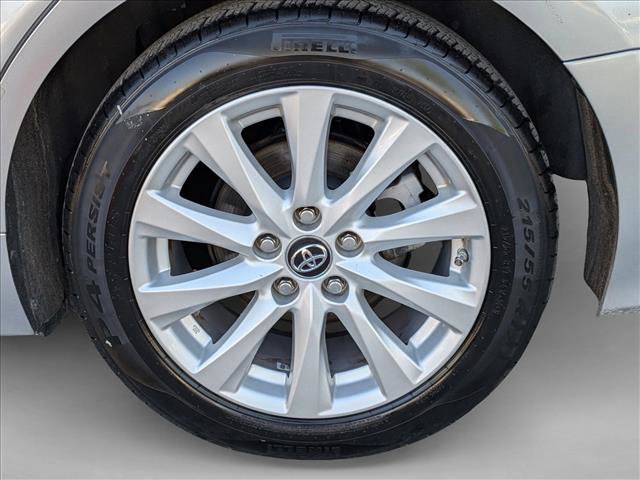 Used 2018 Toyota Camry LE FWD image 21