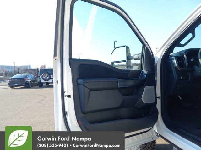 New 2026 Ford F350 Platinum w/ Tremor Off-Road Package image 10