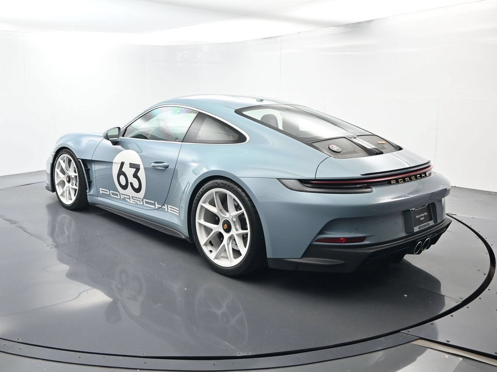 Certified 2024 Porsche 911 GT3 RS RWD image 3