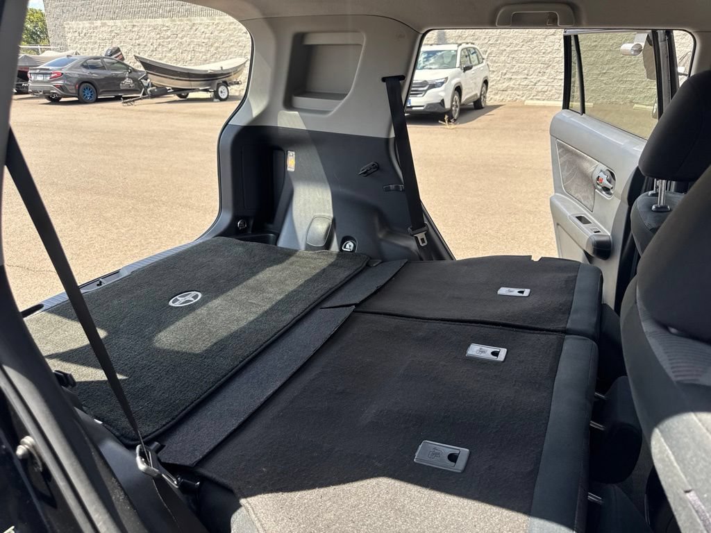 Used 2014 Scion xB FWD image 17