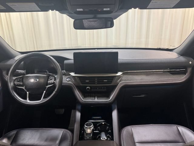 Used 2025 Ford Explorer Platinum w/ LUX Leather Package AWD/4WD image 26