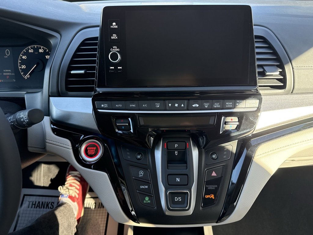 New 2026 Honda Odyssey Touring image 22
