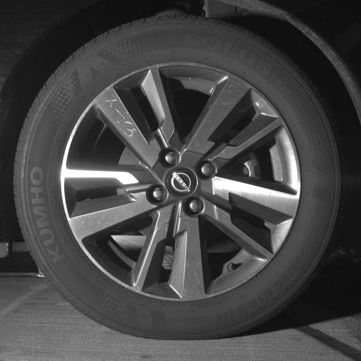 Used 2025 Nissan Versa SV image 13