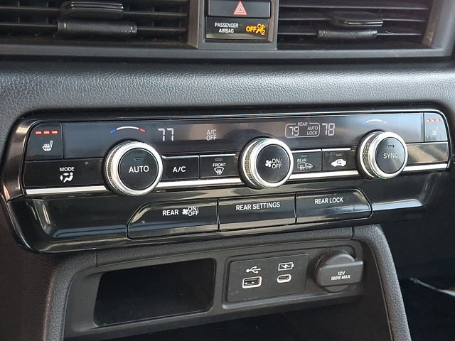 Used 2023 Honda Pilot Touring image 18