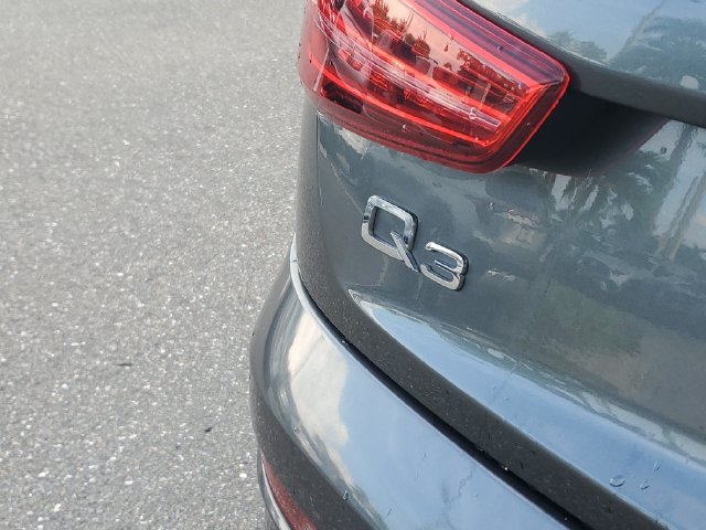 Used 2018 Audi Q3 2.0T Premium w/ Convenience Package FWD image 7