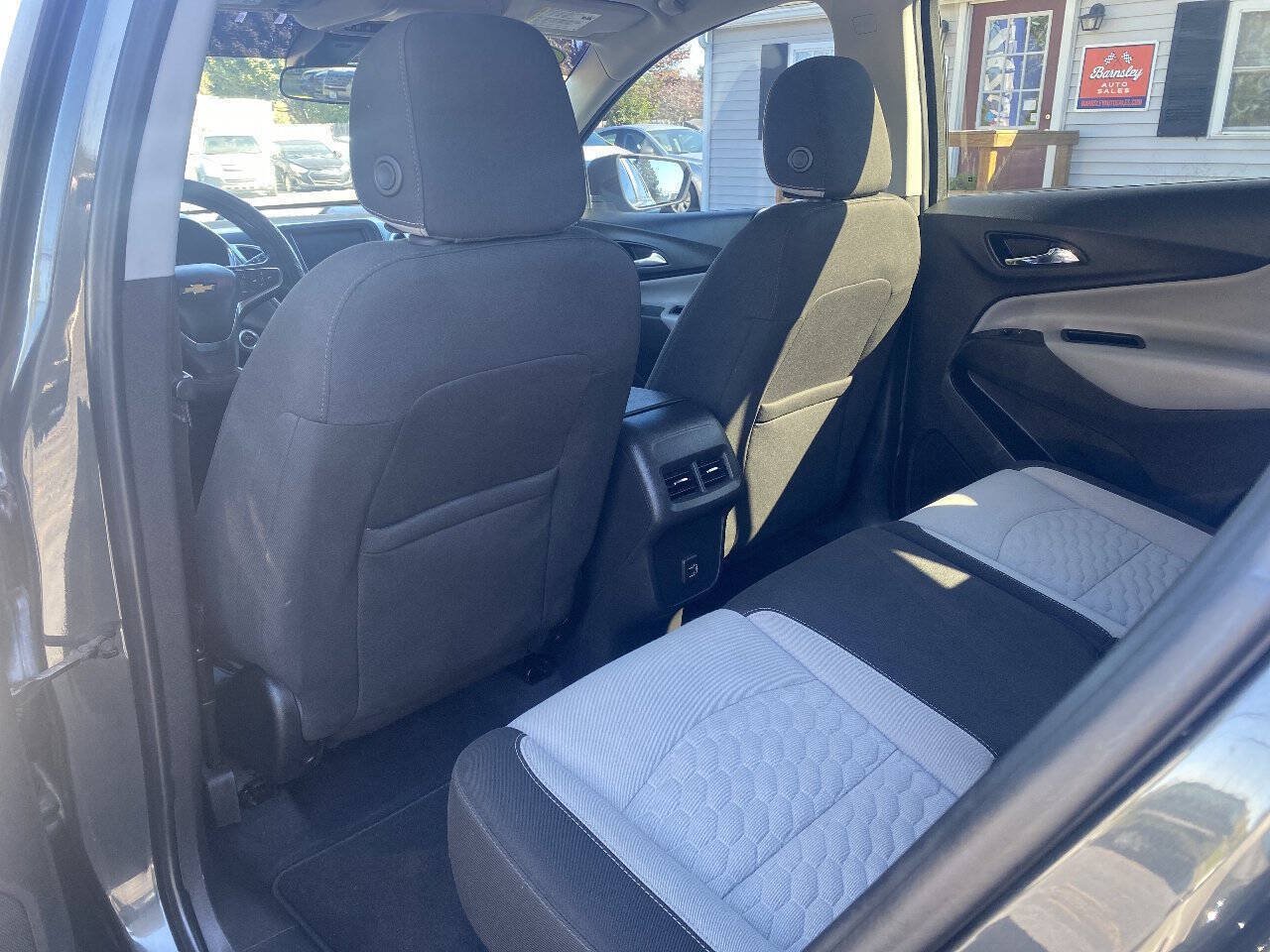 Used 2020 Chevrolet Equinox LS w/ LS Convenience Package FWD image 11