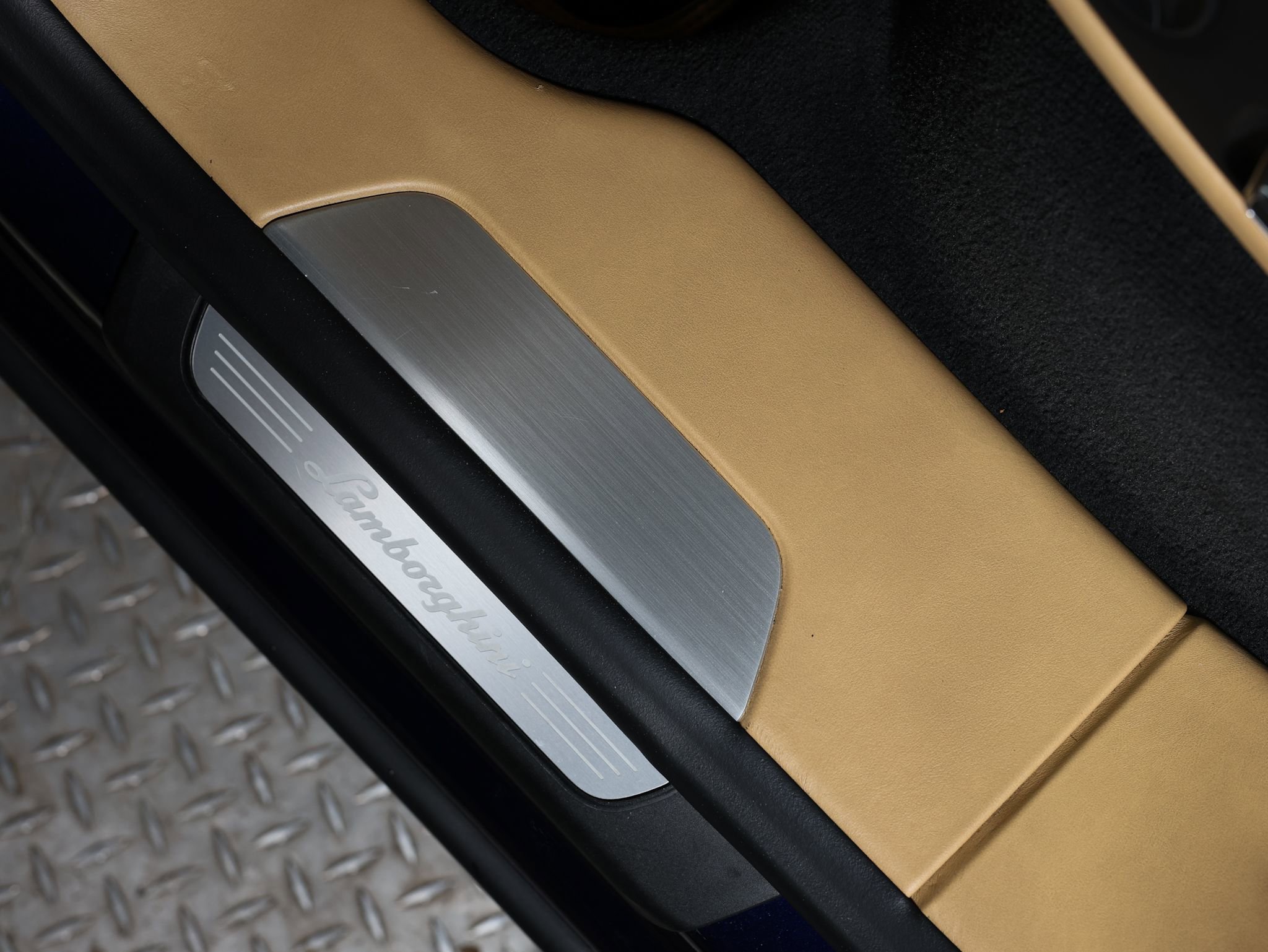 Used 2019 Lamborghini Urus image 39