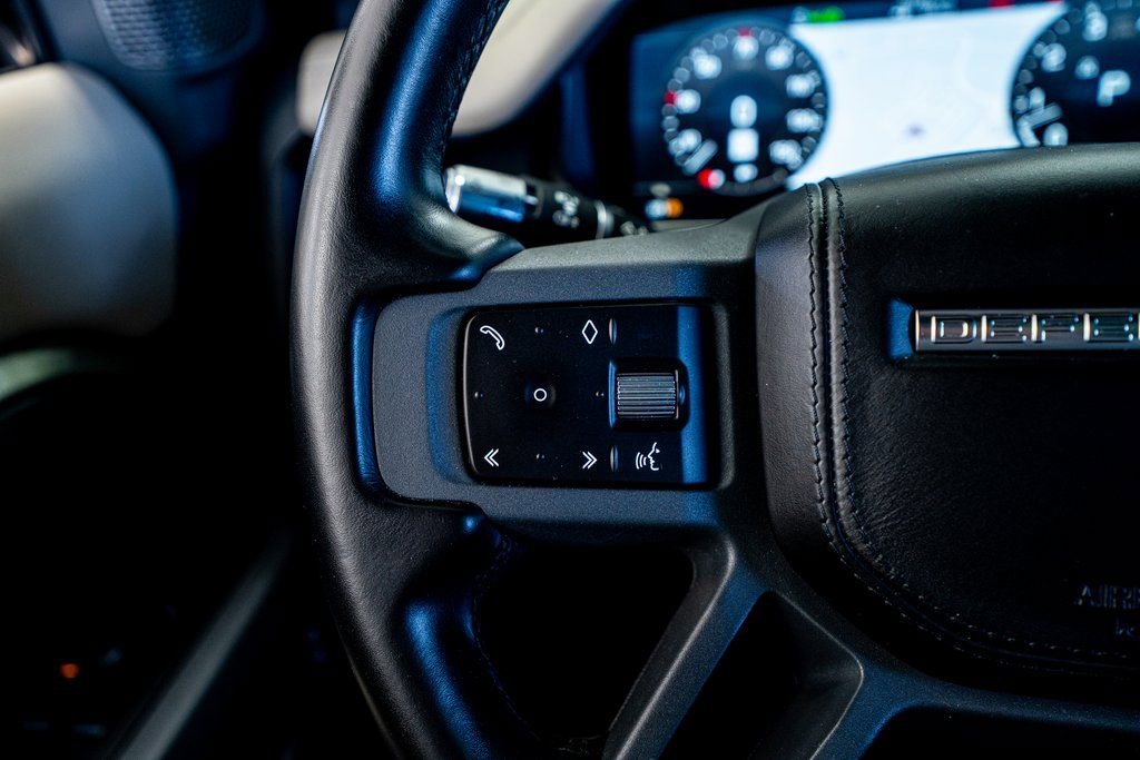 Used 2021 Land Rover Defender 110 X-Dynamic HSE image 42