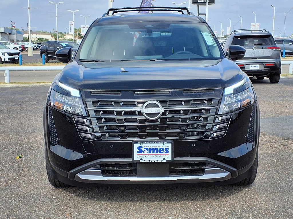 New 2026 Nissan Pathfinder SL AWD/4WD image 2