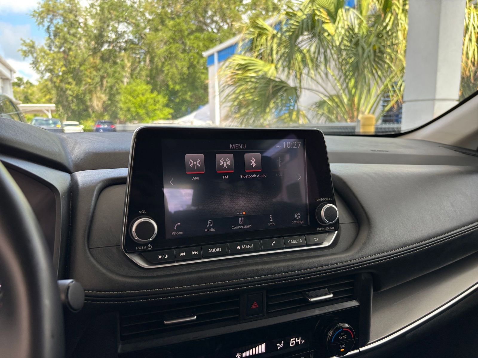 Used 2025 Nissan Rogue SV FWD image 21