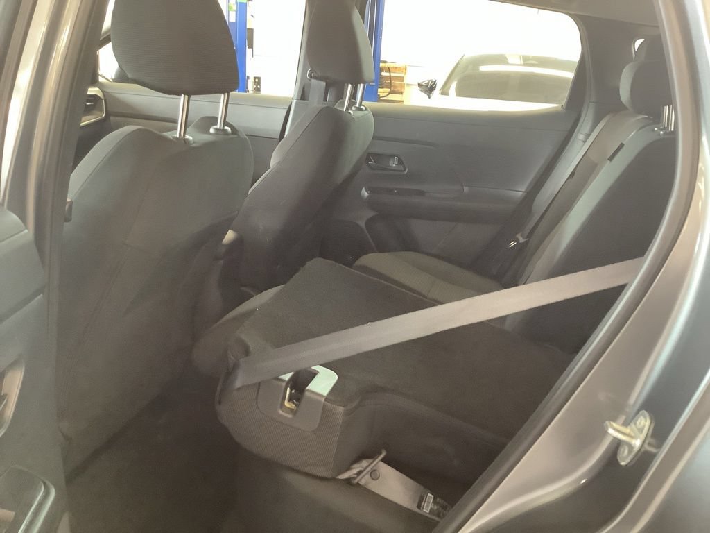Used 2025 Nissan Kicks S AWD/4WD image 16