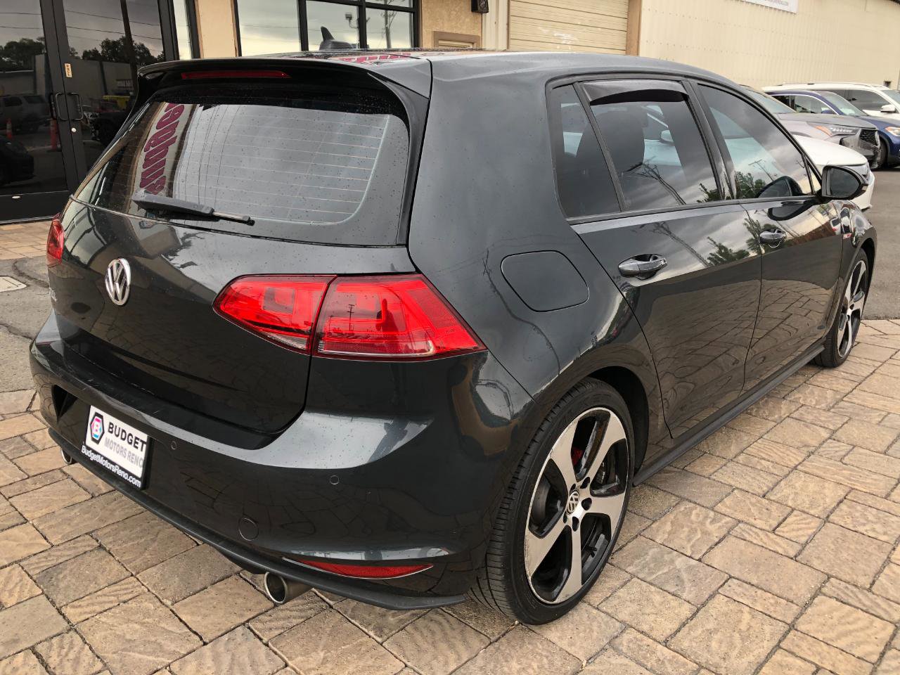 Used 2015 Volkswagen GTI SE FWD image 2