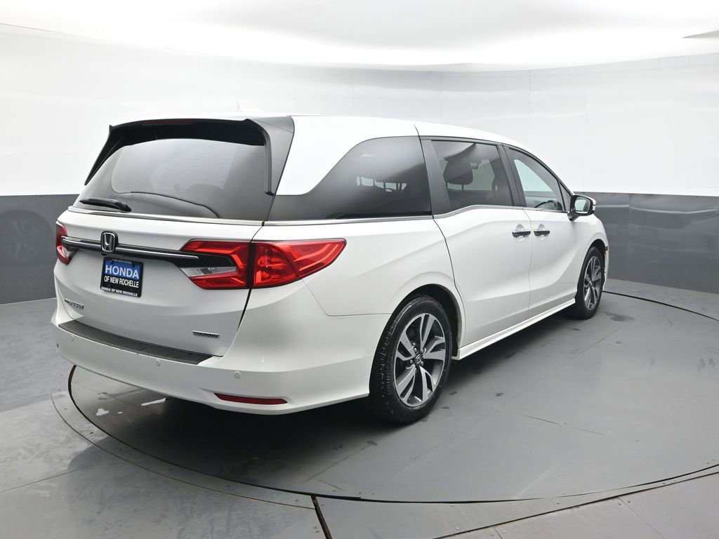 Used 2023 Honda Odyssey Touring image 6