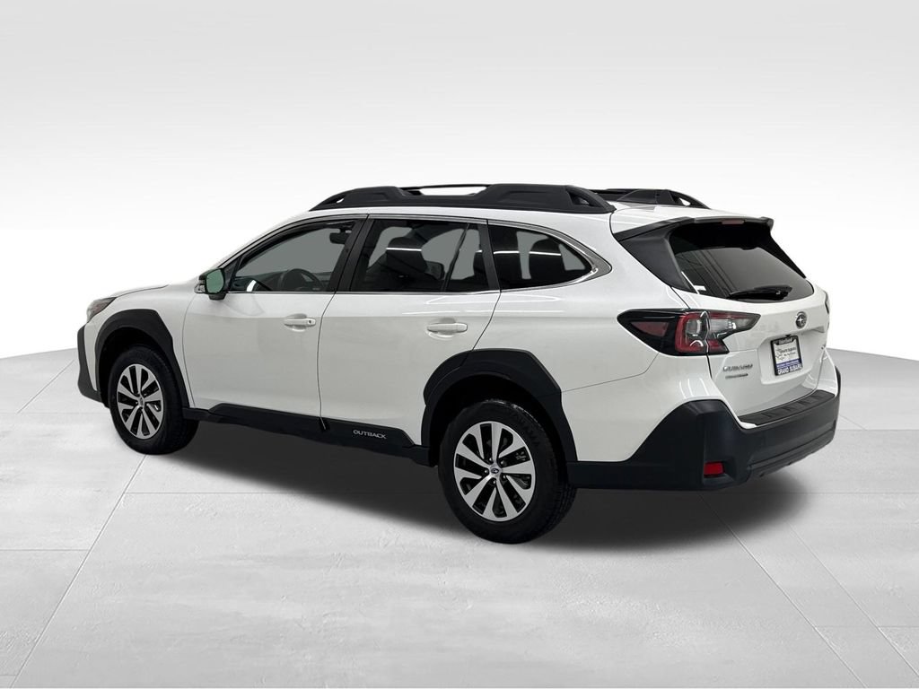 Certified 2024 Subaru Outback Premium AWD/4WD image 6