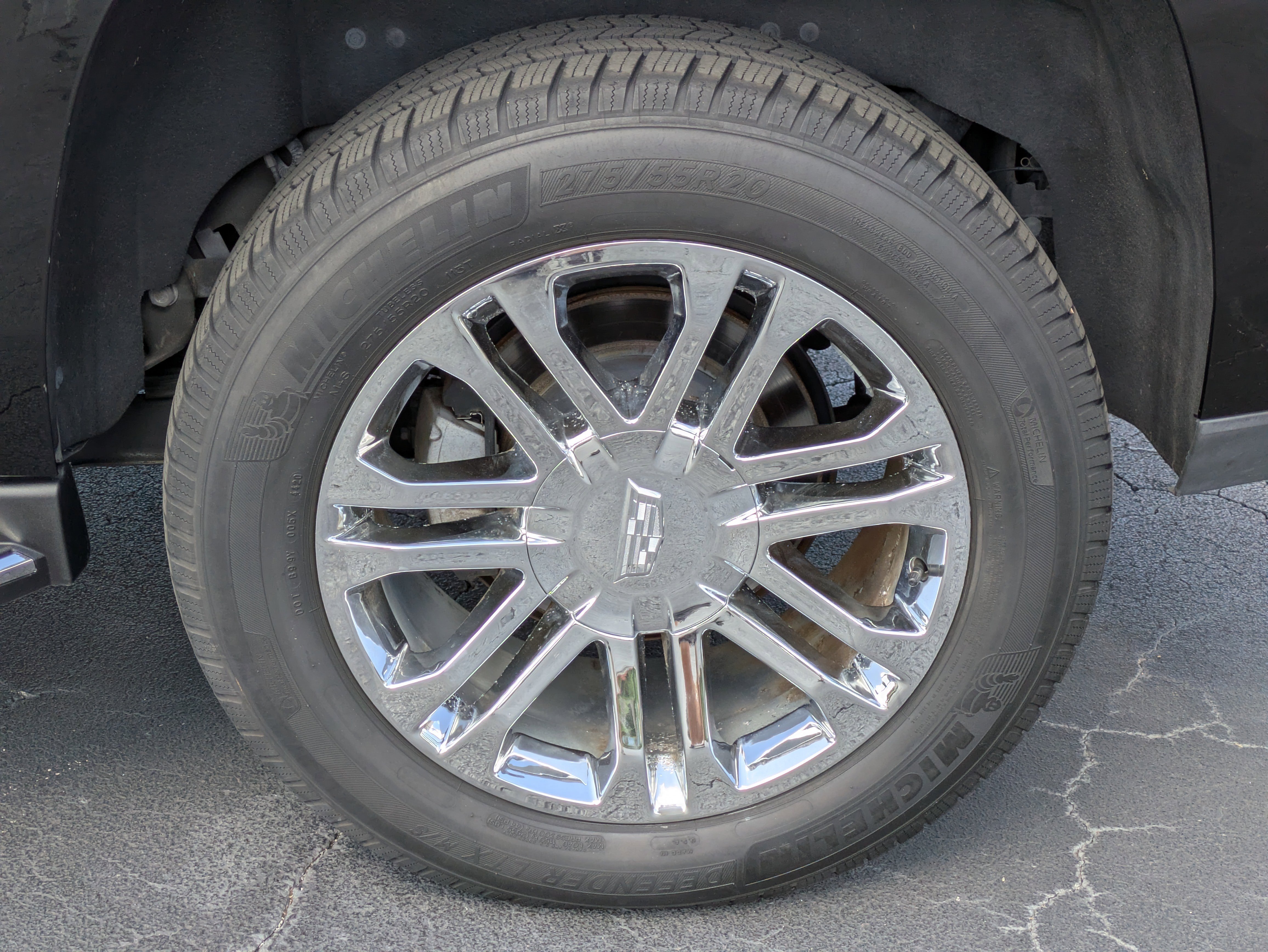 Used 2018 Cadillac Escalade 2WD image 10
