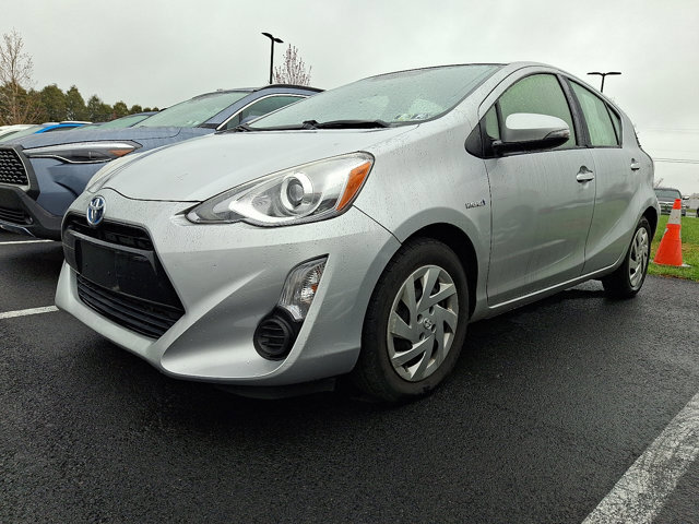 Used 2015 Toyota Prius C Two image 3
