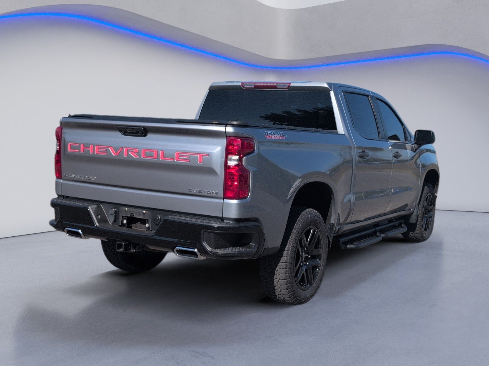 Used 2024 Chevrolet Silverado 1500 Custom Trail Boss AWD/4WD image 3