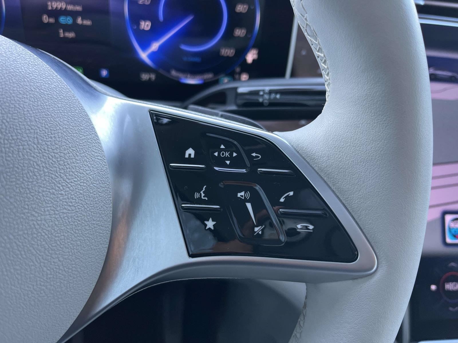 Certified 2023 Mercedes-Benz EQE 350+ SUV image 24