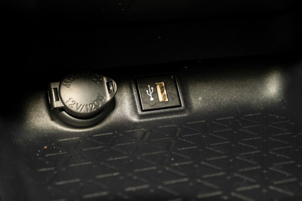 Used 2025 Toyota RAV4 LE image 13