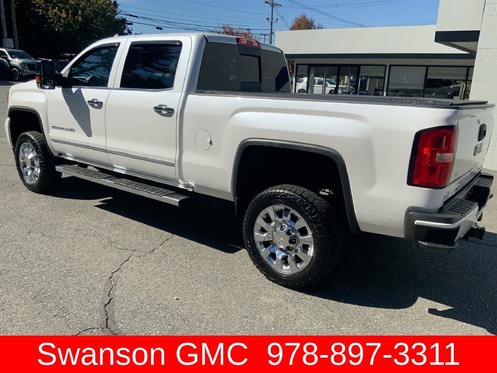 Certified 2019 GMC Sierra 2500 Denali w/ Duramax Plus Package AWD/4WD image 37