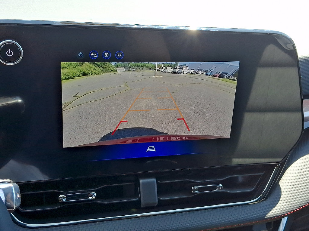 New 2027 Chevrolet Equinox RS w/ Convenience Package III FWD image 14