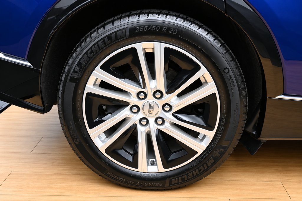 Used 2024 Cadillac Lyriq Tech RWD image 8