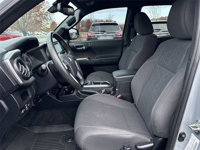 Used 2018 Toyota Tacoma TRD Sport image 22