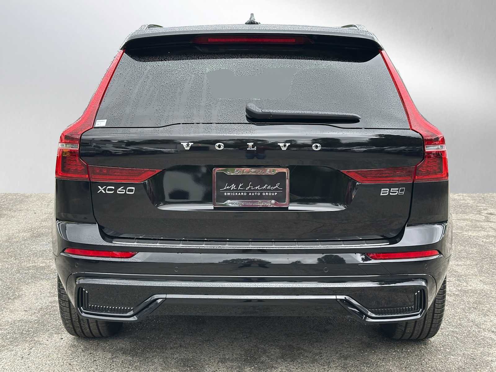 New 2026 Volvo XC60 B5 Ultra w/ Protection Package Premier image 4