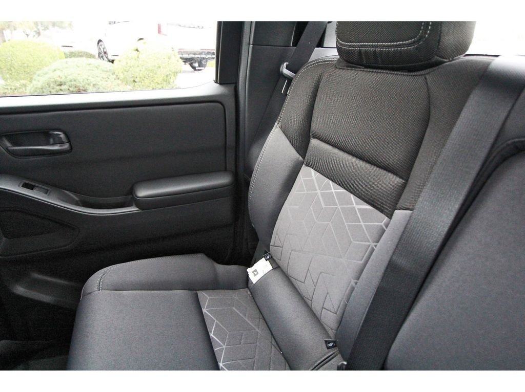 New 2026 Nissan Frontier SV w/ SV Convenience Package RWD image 11