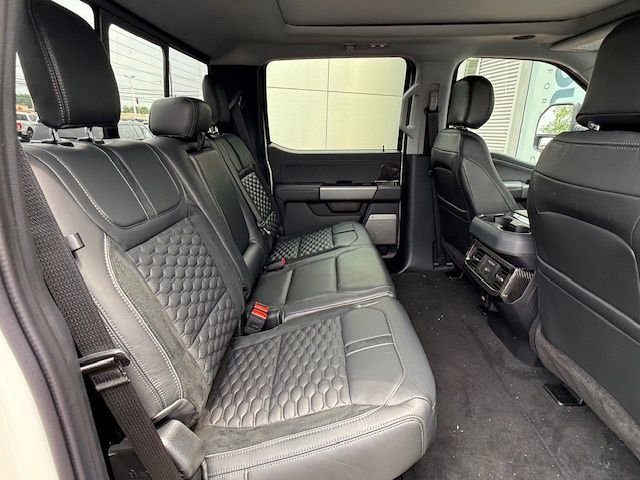 New 2025 Ford F350 Lariat w/ Lariat Ultimate Package image 17