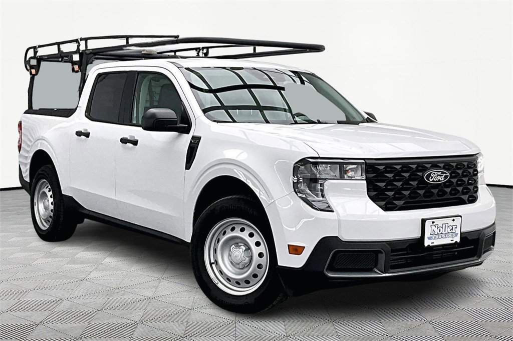 Used 2025 Ford Maverick XLT w/ Equipment Group 302A image 12